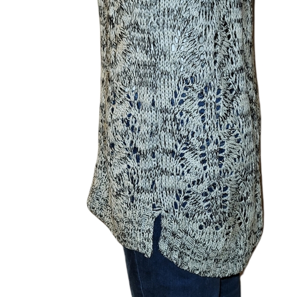 Sweaters - Picture 9 of 15